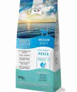 Bag of Green Fish dog food for medium adult dogs (Pesce flavor), Omega 3-6, 12 kg, brand Marpet on a seaside background.